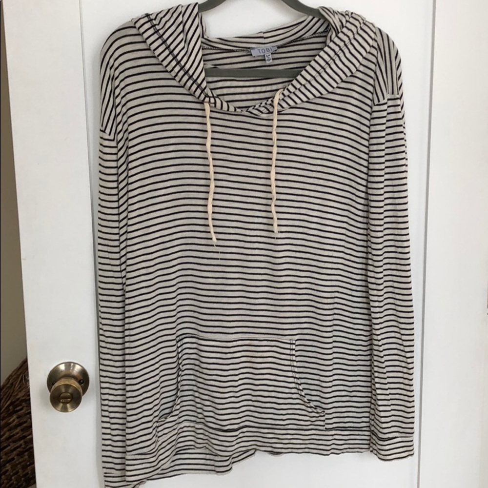 Toni striped white and black sweatshirt